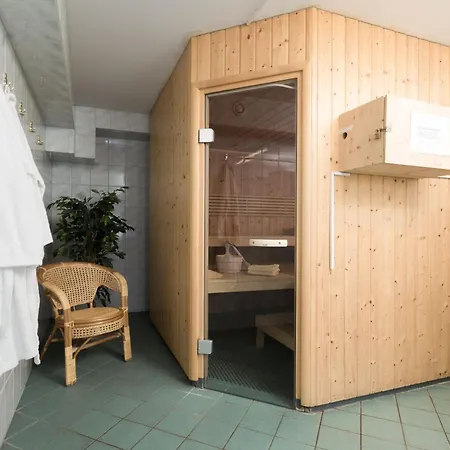 Appartementhaus Binzer Sterne 13 * Binz