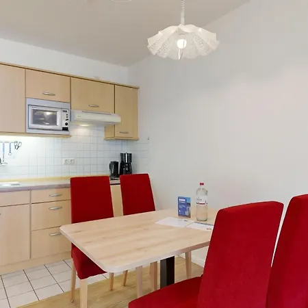 Appartementhaus Binzer Sterne 13 * Binz